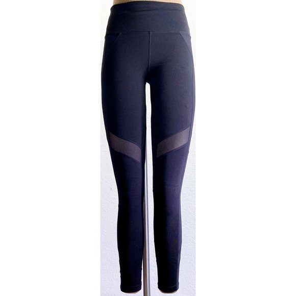 Free People Black High Waisted Back Pocket Mesh Detailing Activewear Leggings XS - Picture 1 of 9